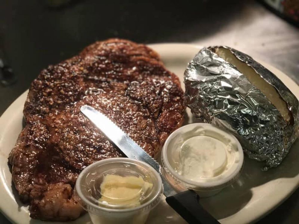 Bonnie-Cafe-Mt-Vernon-IL-steak