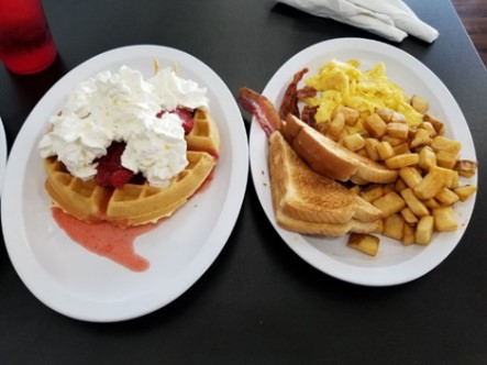 Food-drink-breakfast-mt-vernon-illinois-waffle-company