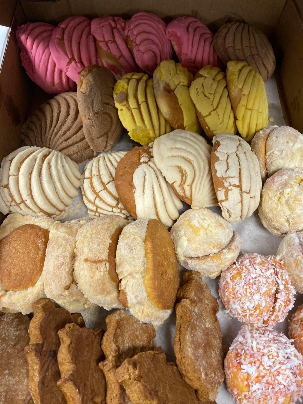Sweet-Treats-Mt-vernon-illinois-Mexi-Bakery